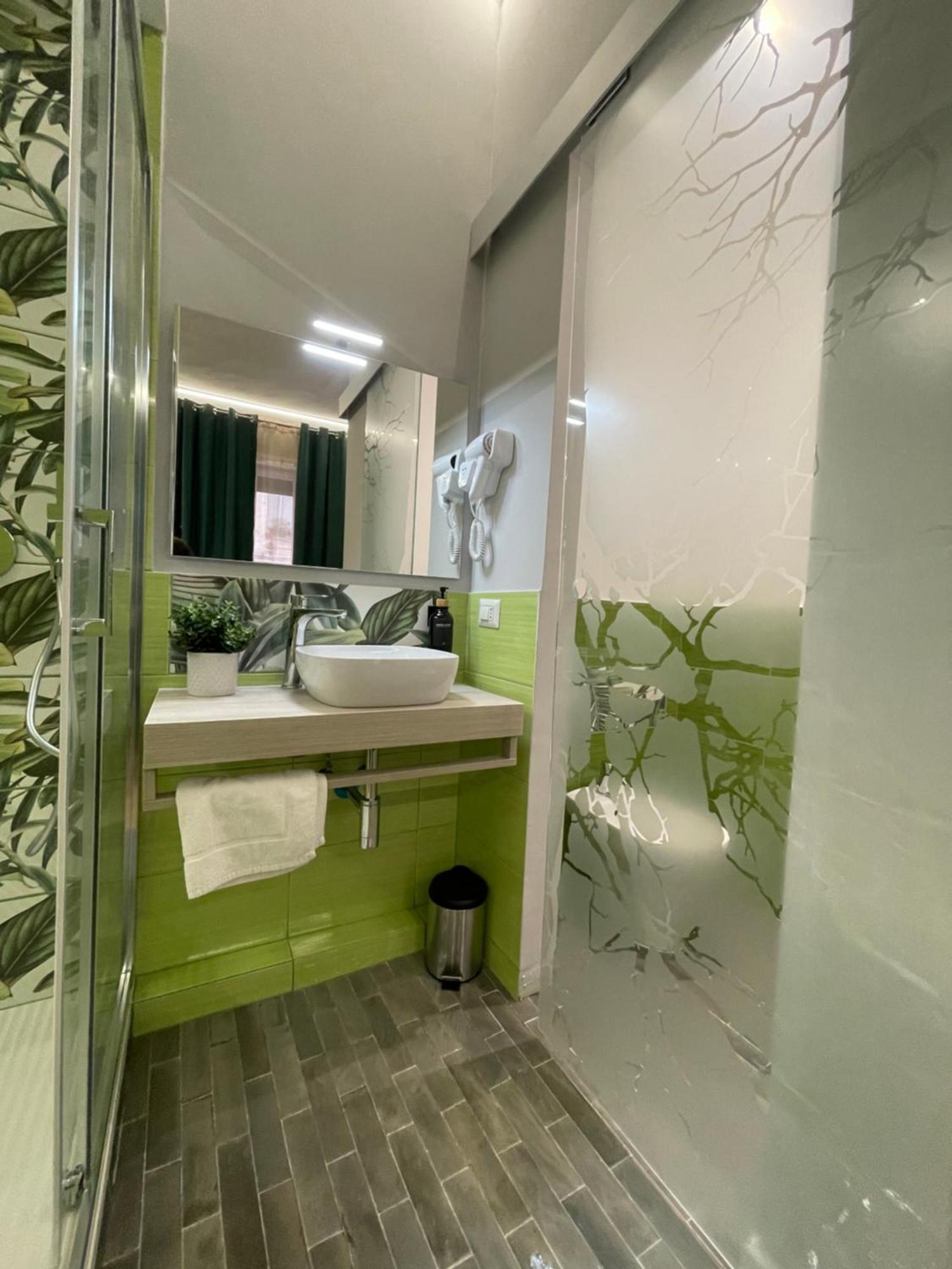 Vomero Suite And Deluxe Room B&B Napoli Exterior photo