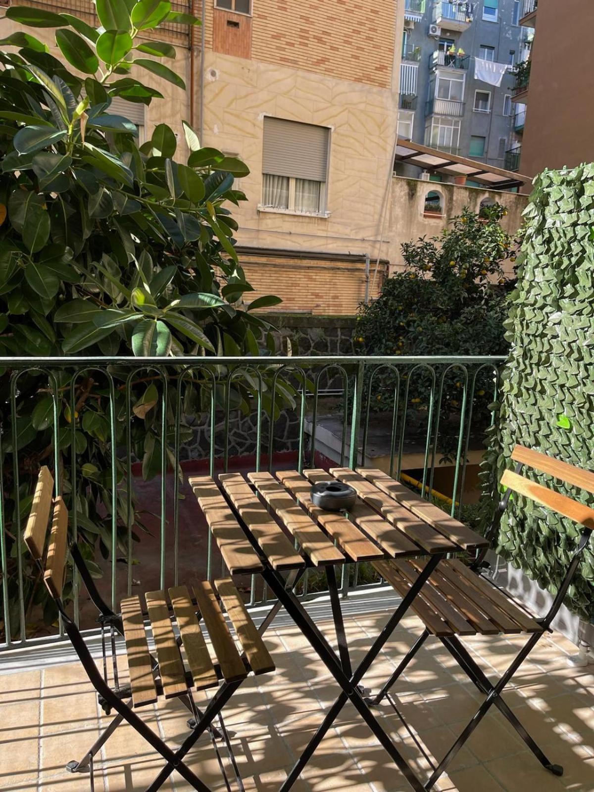 Vomero Suite And Deluxe Room B&B Napoli Exterior photo